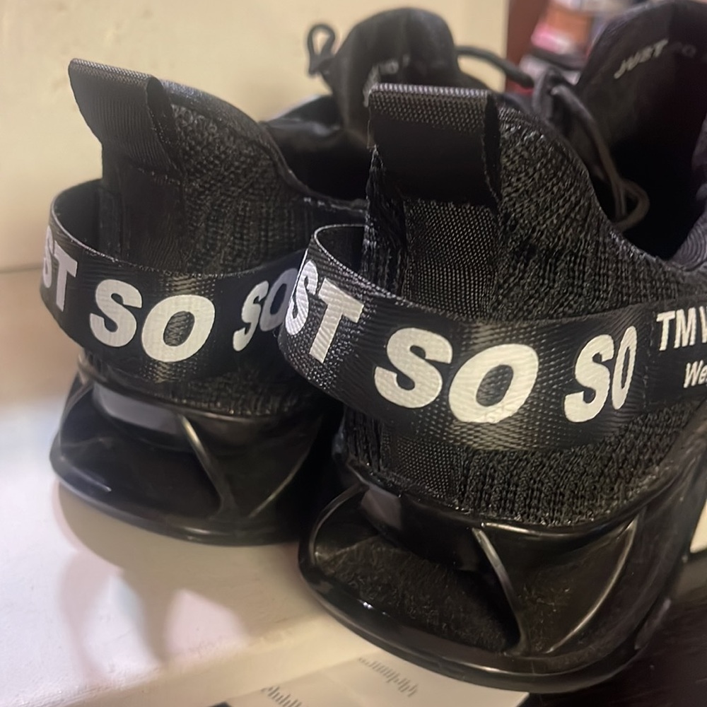 Just so so sneakers size 11 - Picture 8 of 16